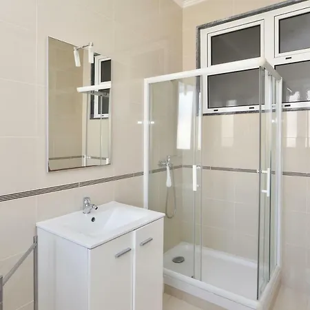 Avenida Affittacamere *